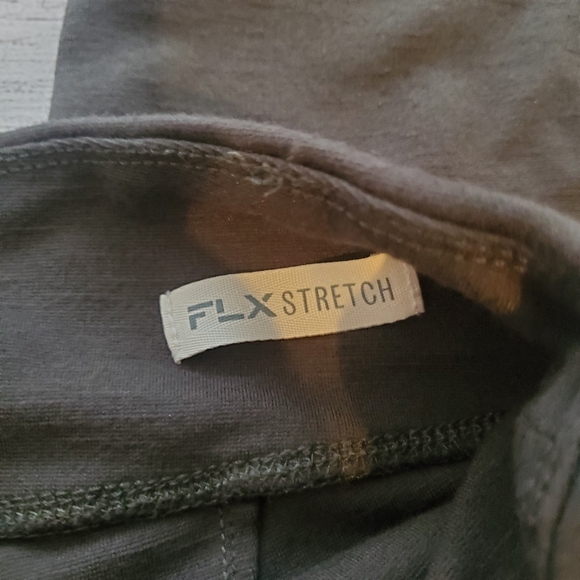 Mudd flex stretch leggings. Size medium juniors Dark grey. - Picture 3 of 13